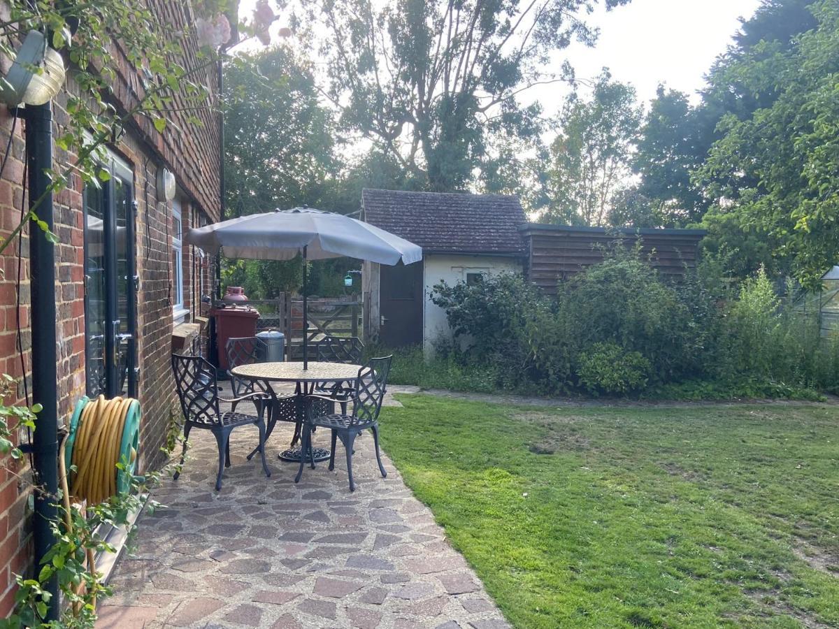 The Annexe @ Woodland * Bury (West Sussex)